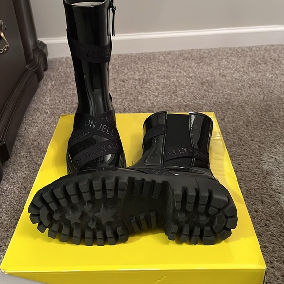 Lemon Jelly black rain boots. New ,super light Made in Portugal.Size 37,US 7. - Picture 2 of 7